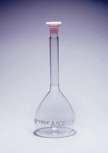 בקבוקי מדידה PYREX